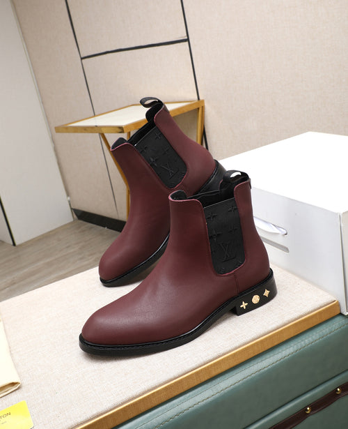 Burgundy Chelsea Boots | Vintage-Inspired Style, Black Contrast Panels & Decorative Heel