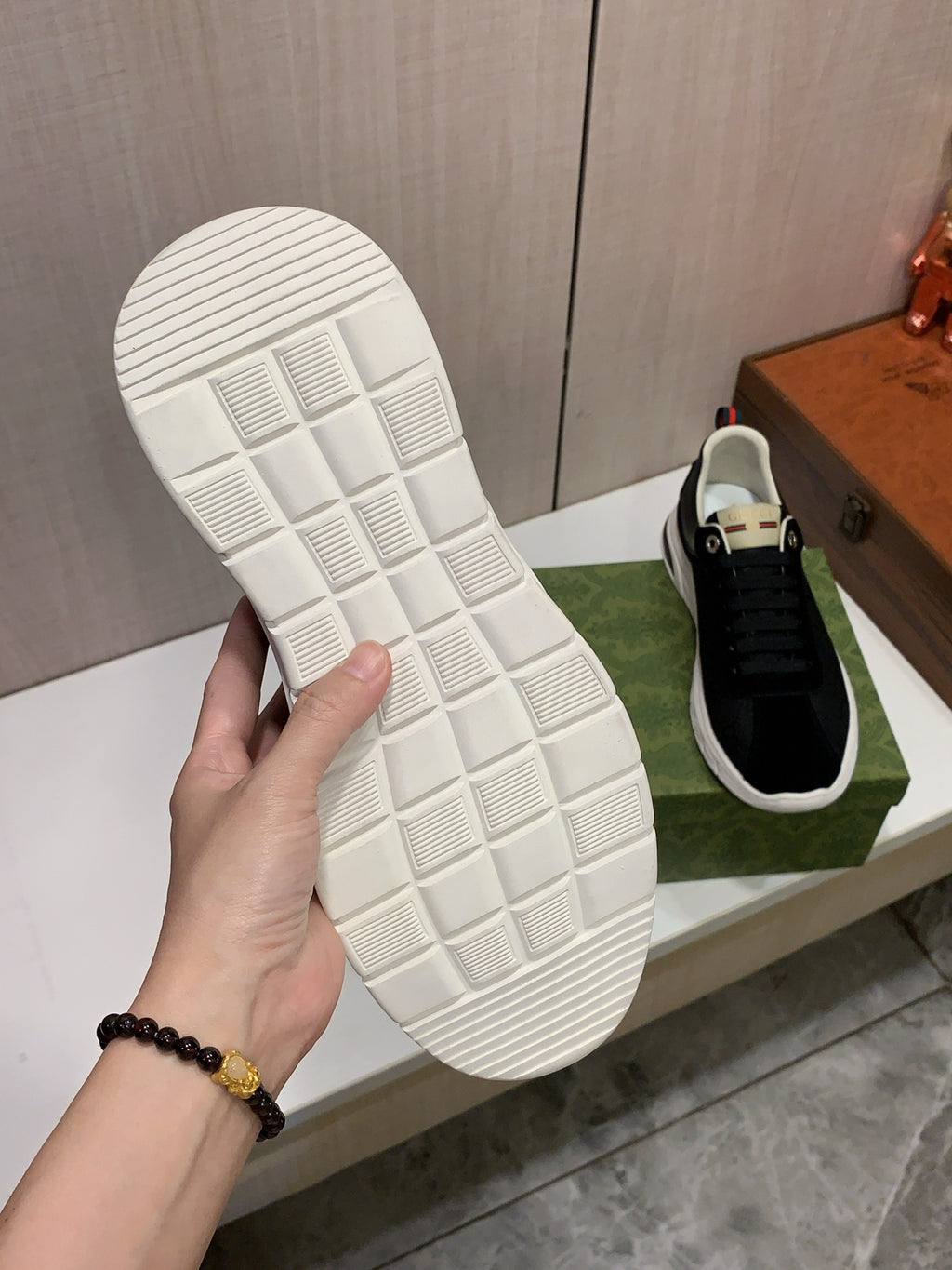 Gucci Black GG-Pattern Low-Top Sneakers | Tonal Detail & Sculpted Sole