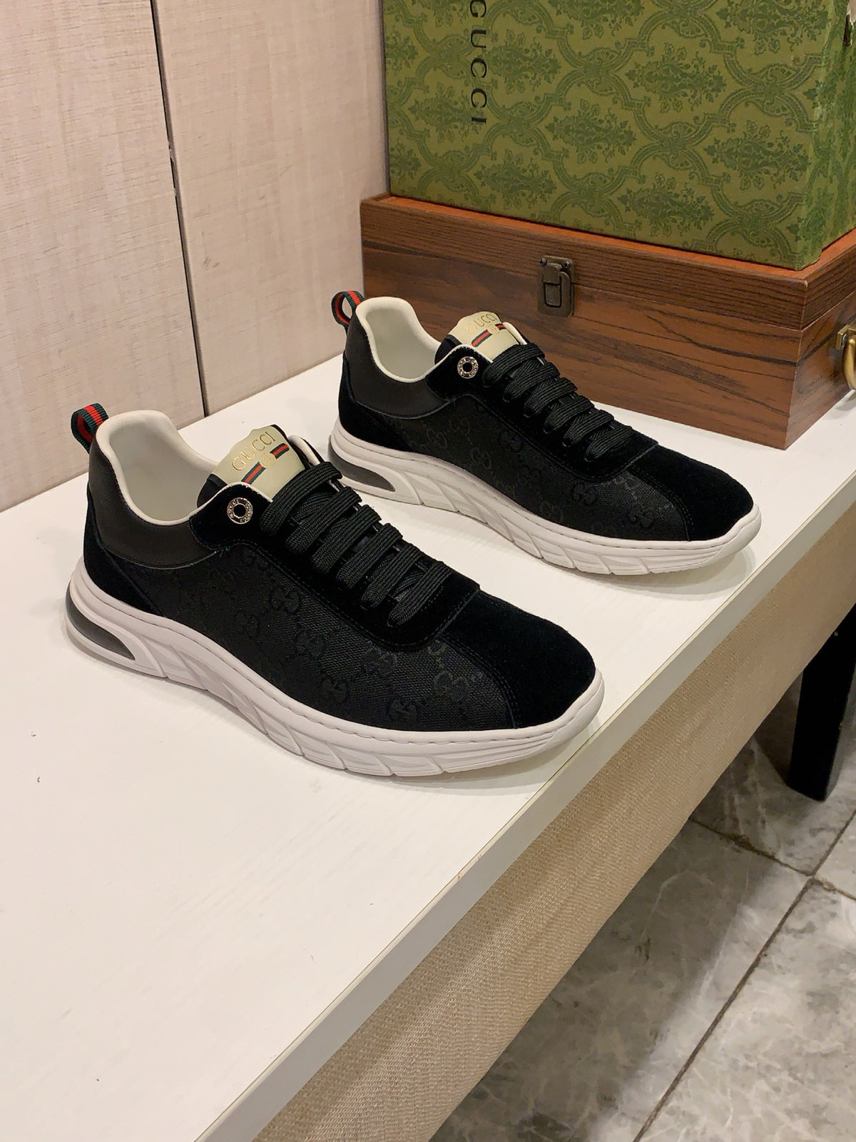 Gucci Black GG-Pattern Low-Top Sneakers | Tonal Detail & Sculpted Sole