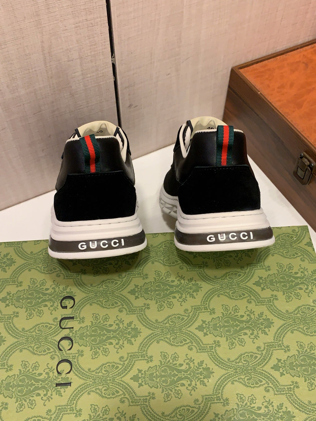 Gucci Black GG-Pattern Low-Top Sneakers | Tonal Detail & Sculpted Sole