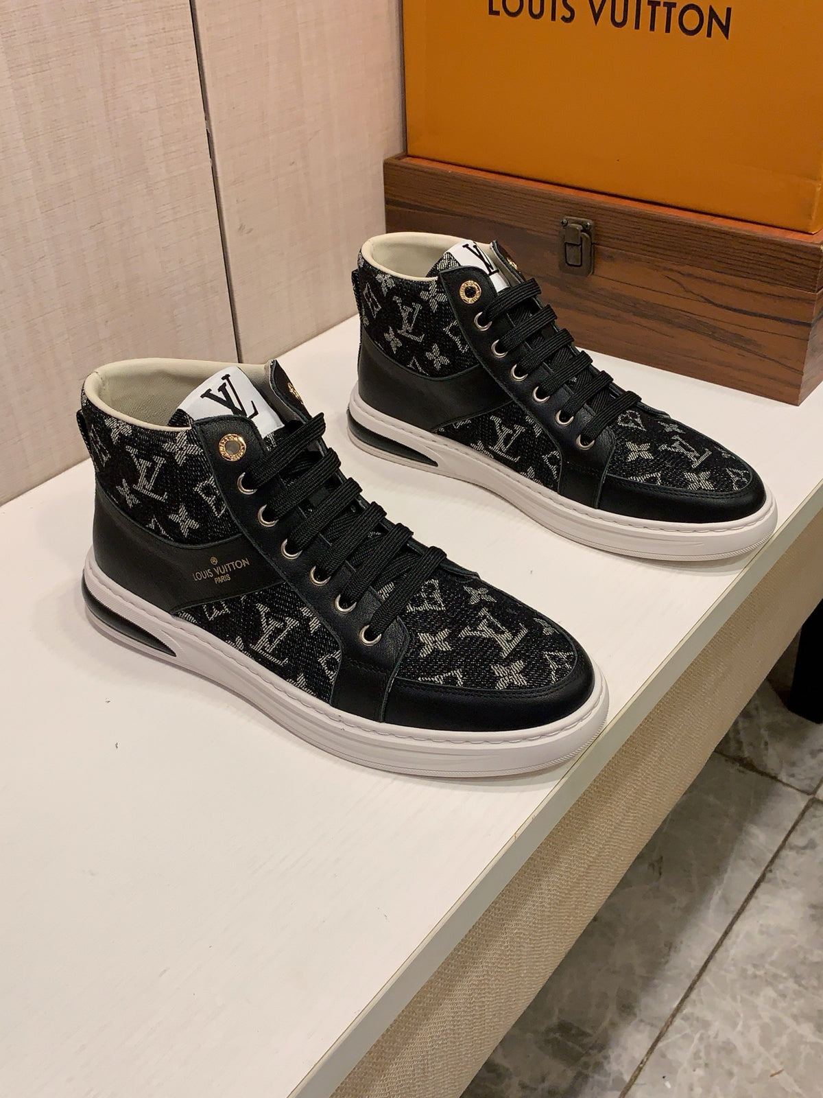 Black Patterned High-Top Sneakers | Bold Contrast, Streetwear Style