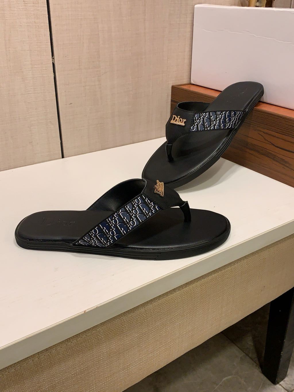 Men’s Black Monogram Thong Sandals | Gold-Tone Letter Detail & Refined Summer Style