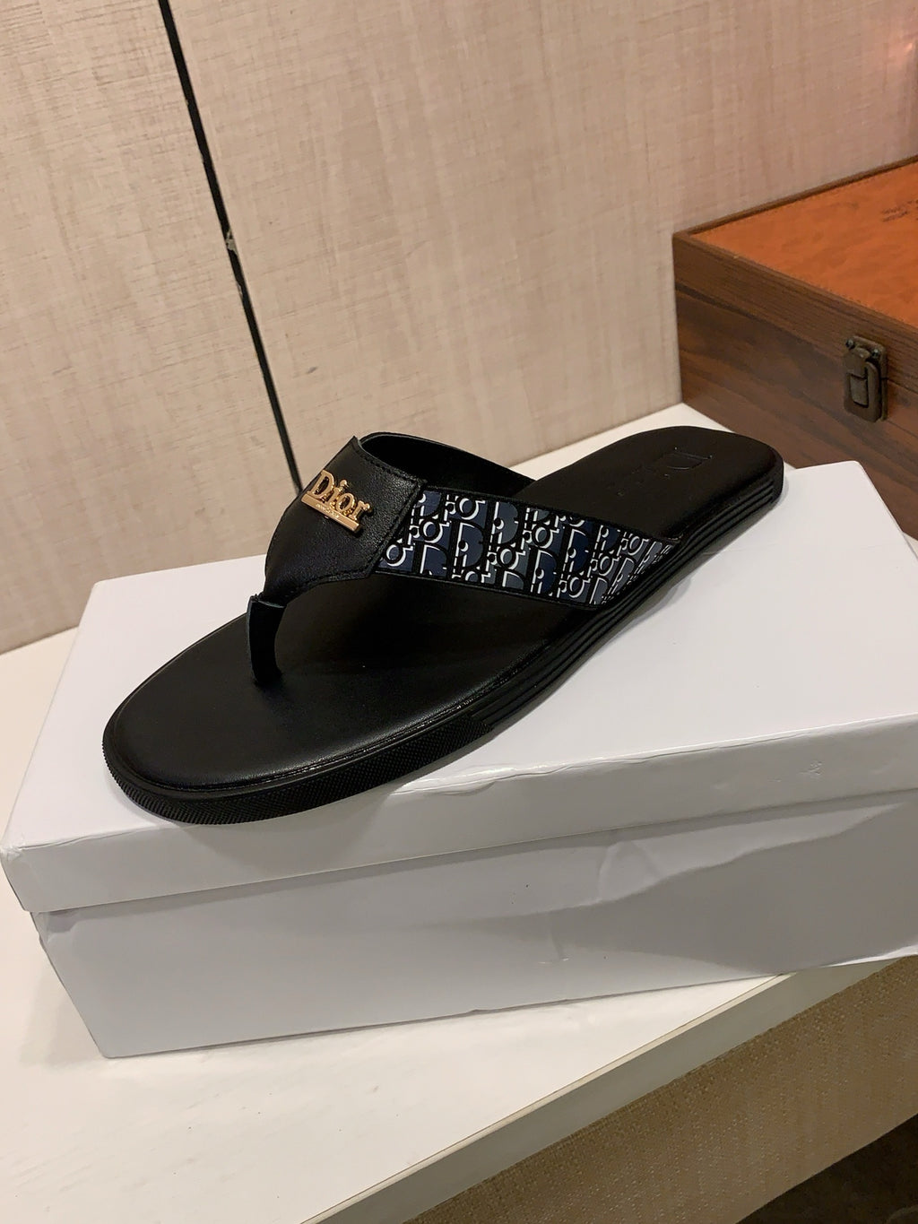 Men’s Black Monogram Thong Sandals | Gold-Tone Letter Detail & Refined Summer Style